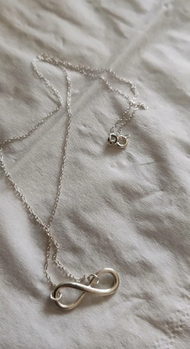 Sterling silver infinity pendant - Image 4