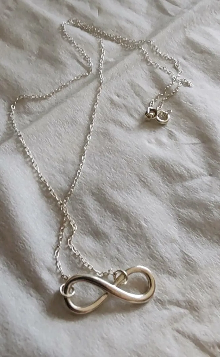 Sterling silver infinity pendant - Image 1