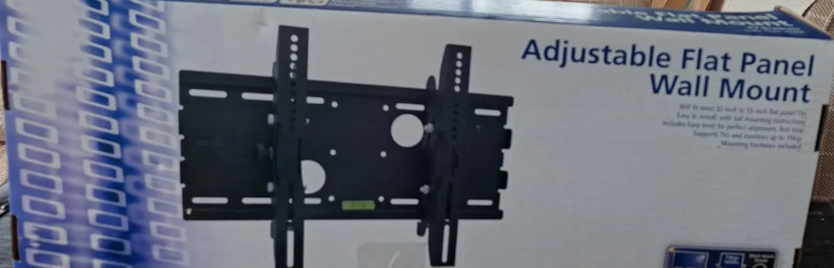 Adjustable flat panel wall mount