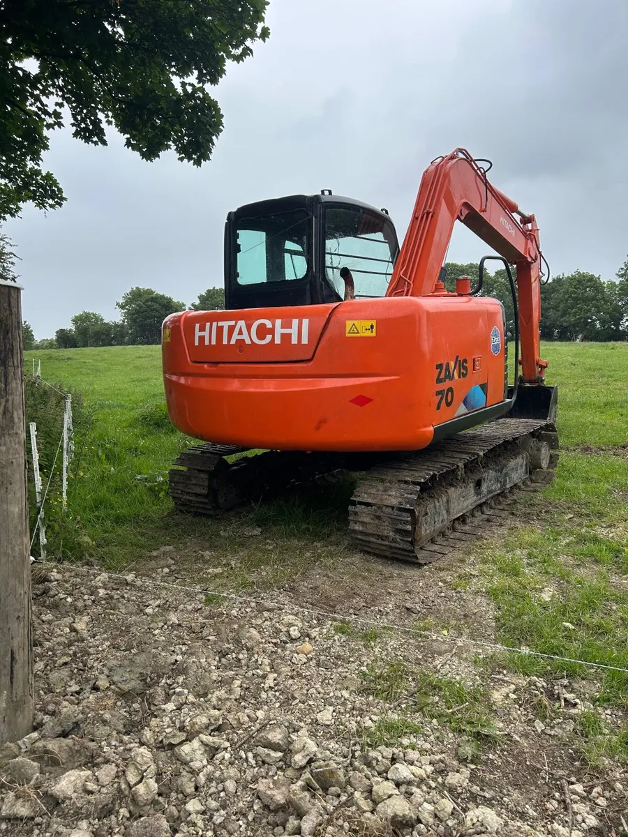 Hitachi zaxis 70 excavator - Image 3