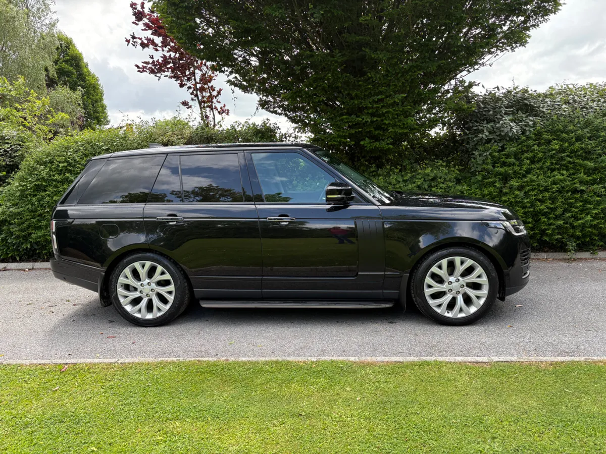 191 RANGE ROVER VOGUE  2 seater commercial - Image 2