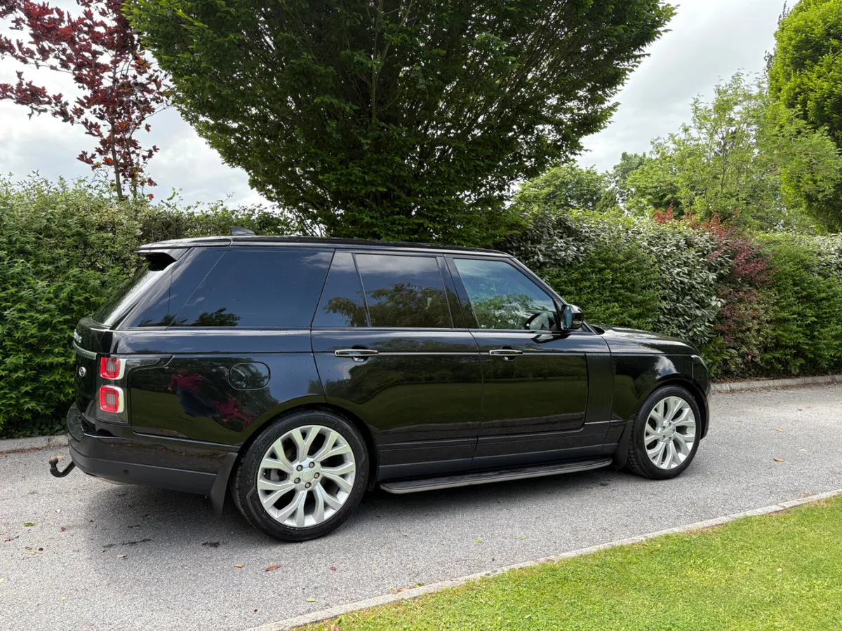 191 RANGE ROVER VOGUE  2 seater commercial - Image 3