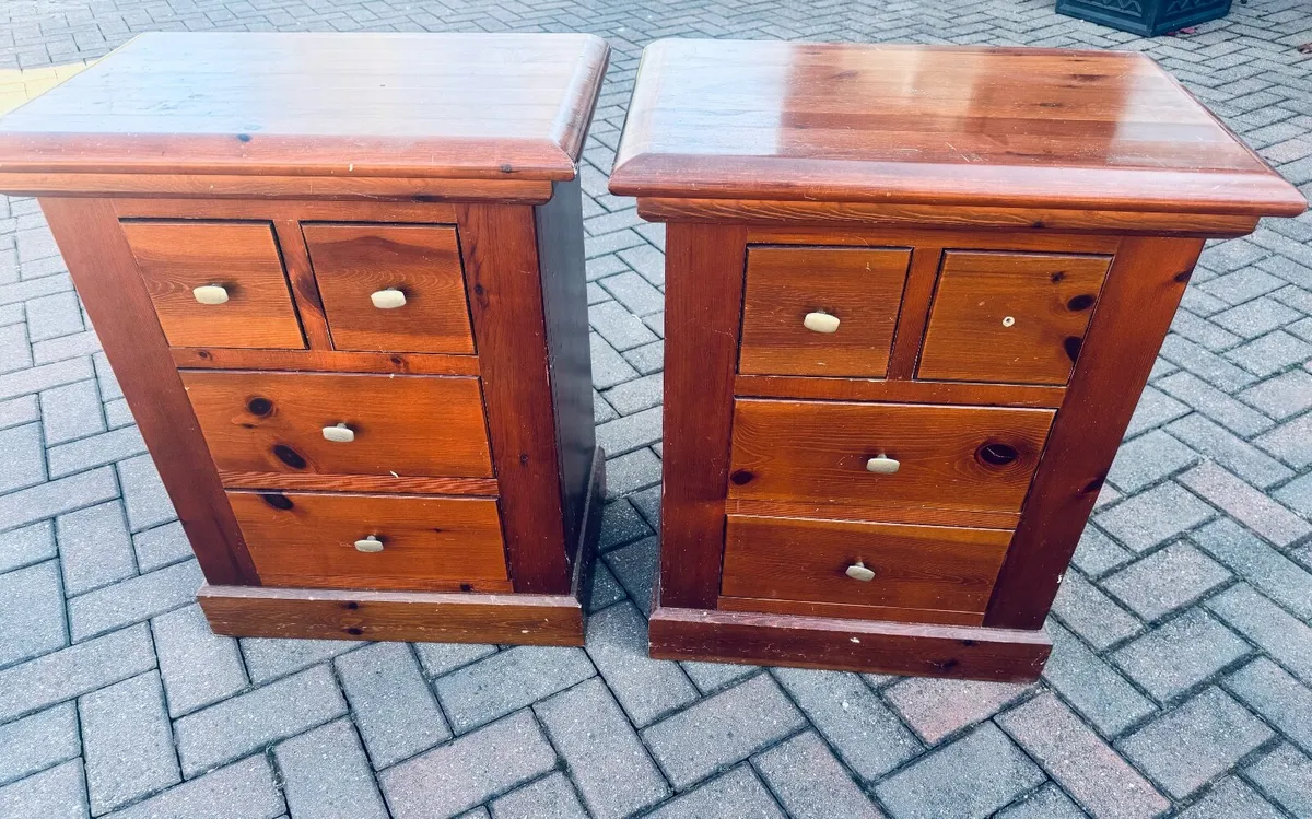 Bedside Lockers
