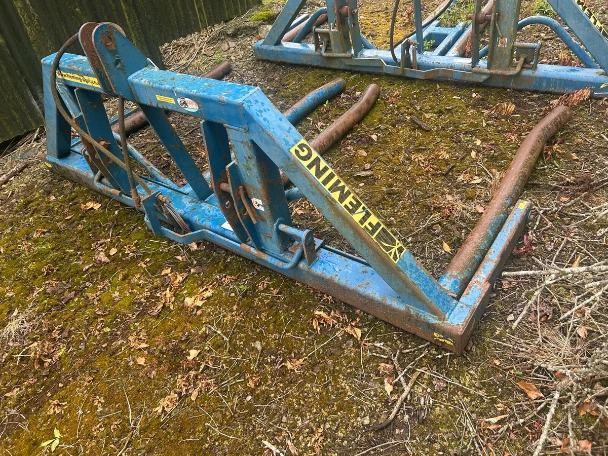 Double bale lifter - Image 1
