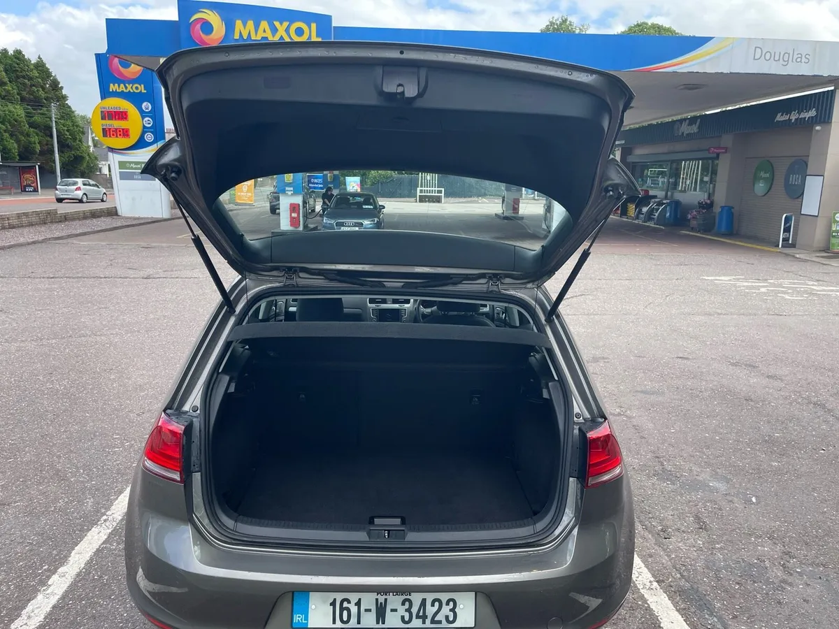VW Golf 2016 1.6 TDI - Image 4
