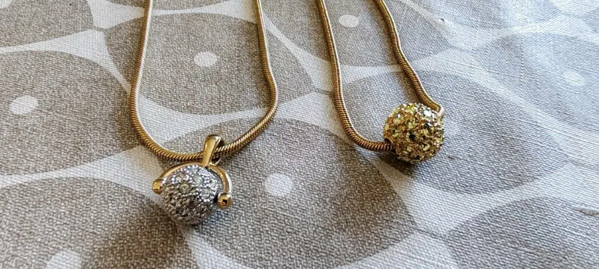 2 M and S pendants - Image 2