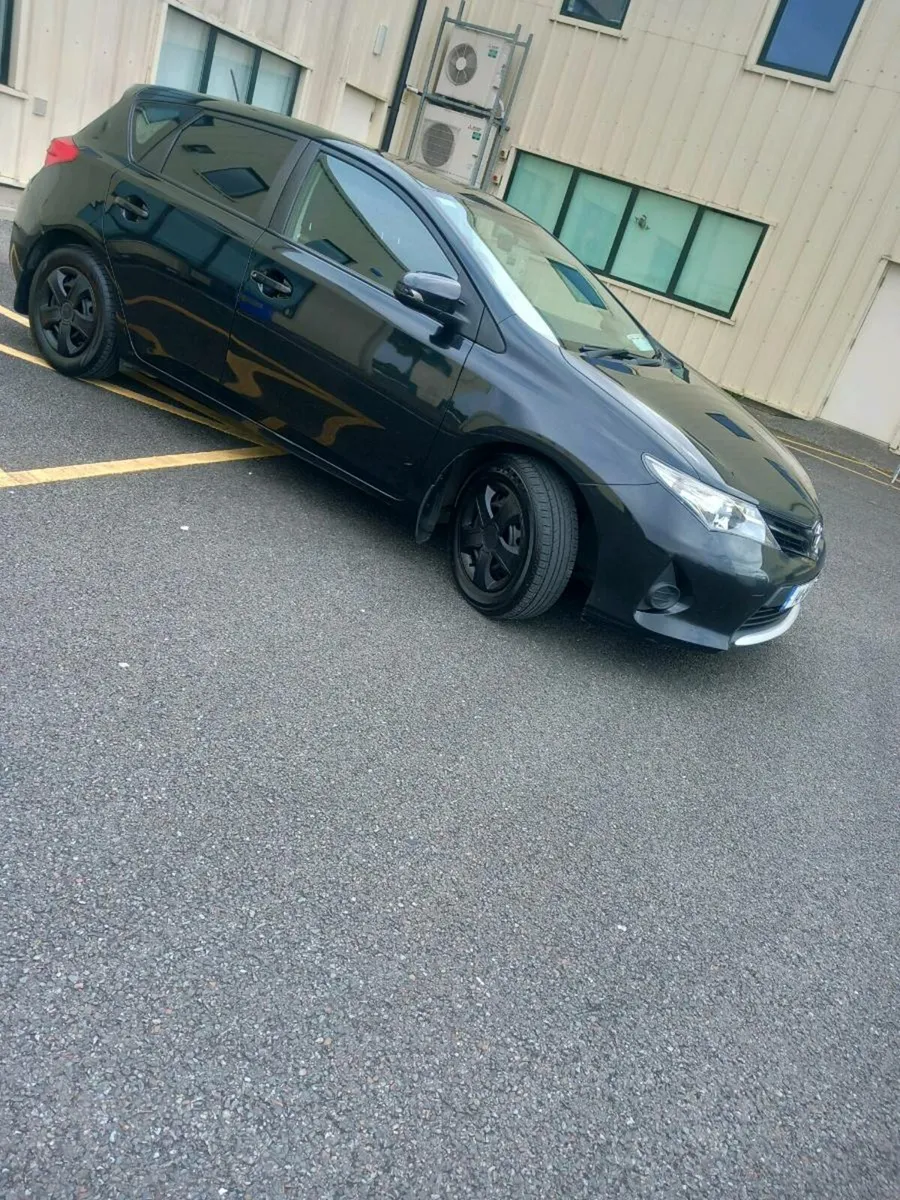 2014 Toyota auris 1.4 d4d - Image 2