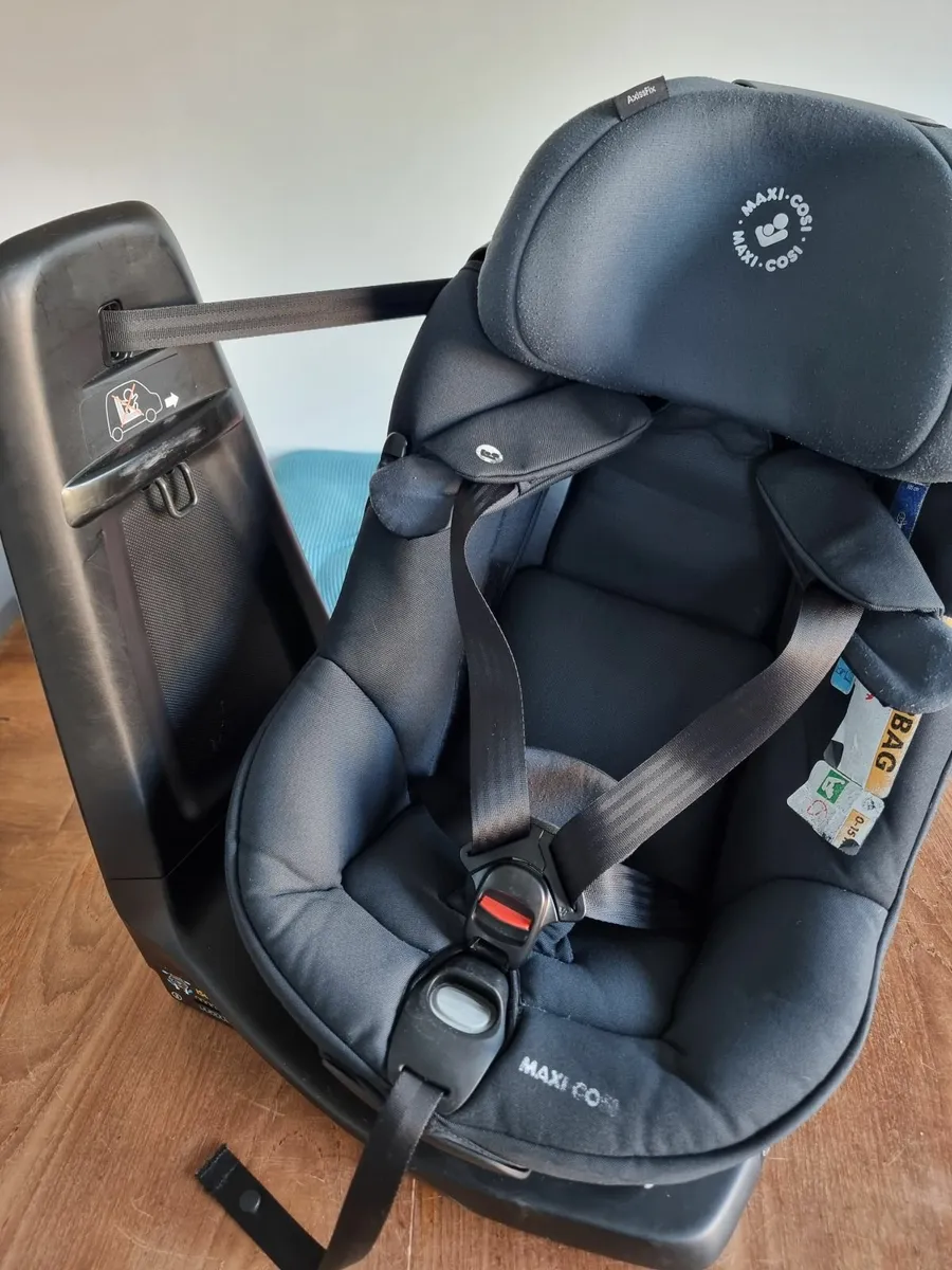 Maxi cosi car seat - Image 1