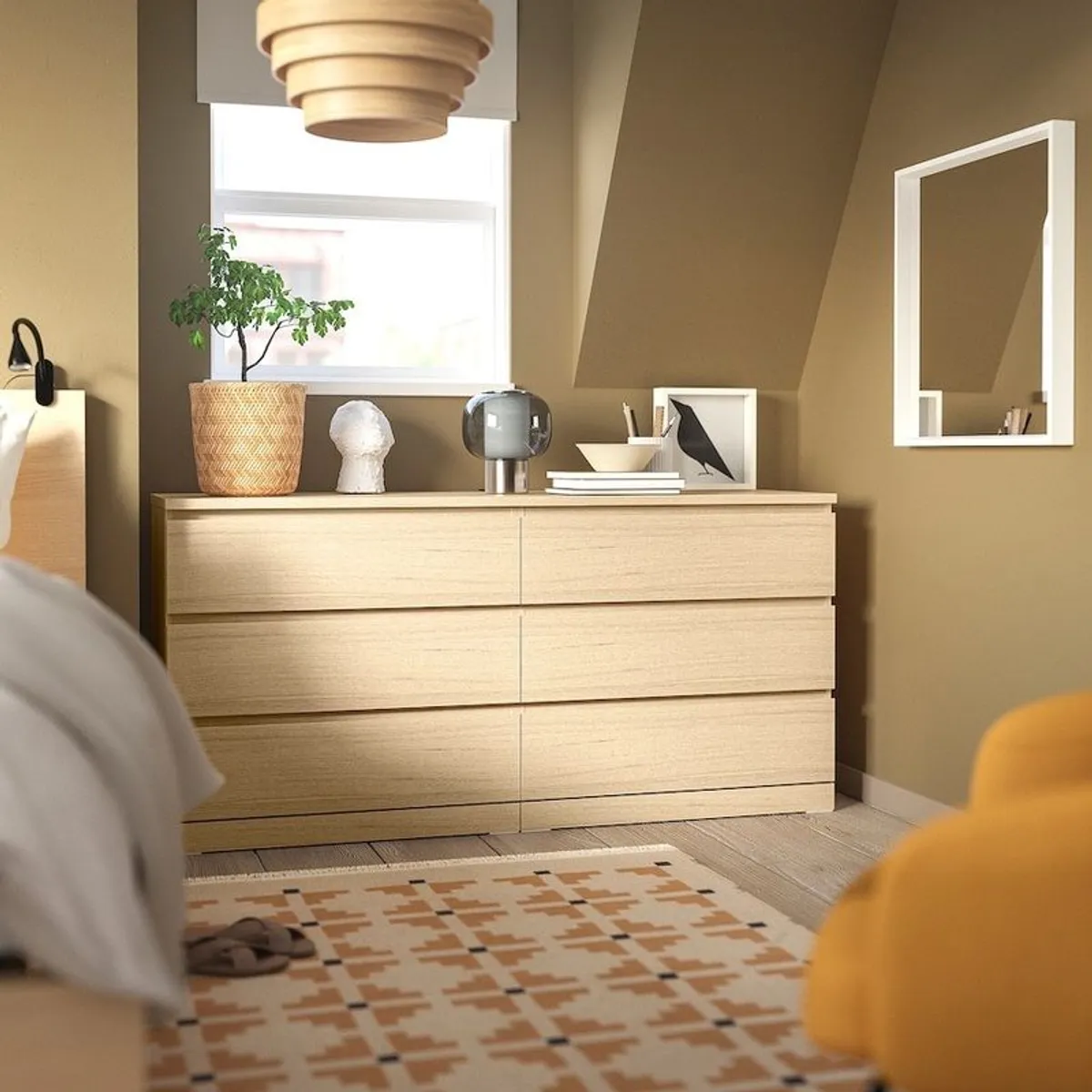 chest of drawers - Image 1