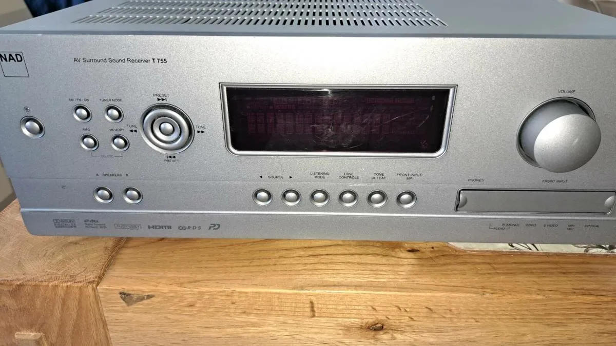 NAD AMPLIFIER - Image 1