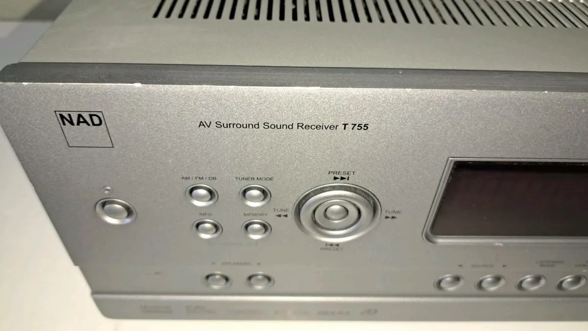 NAD AMPLIFIER - Image 3