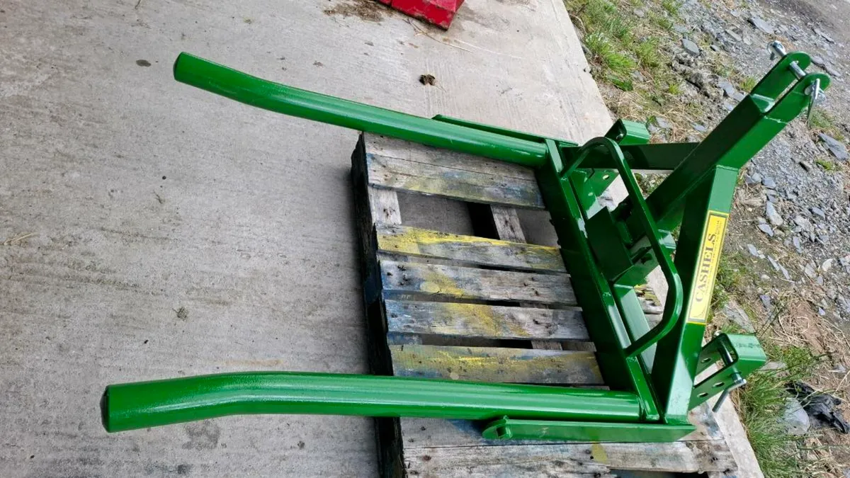 Bale lifter - Image 2