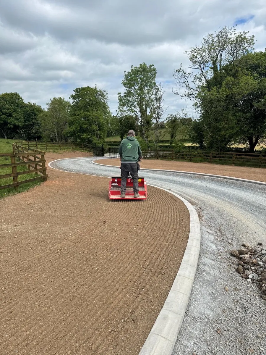 Seeder/landscaping/paving/digger - Image 2