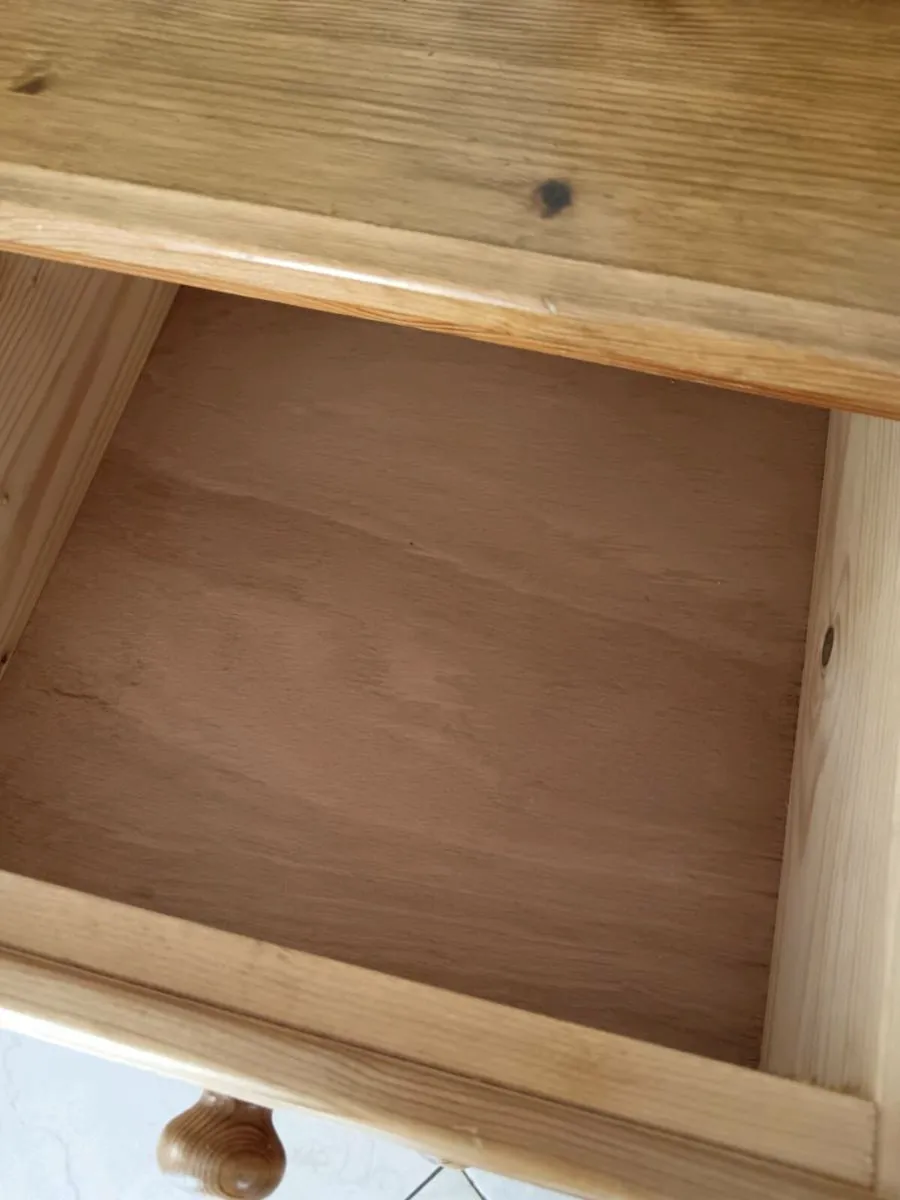 Chest of drawers - Image 1