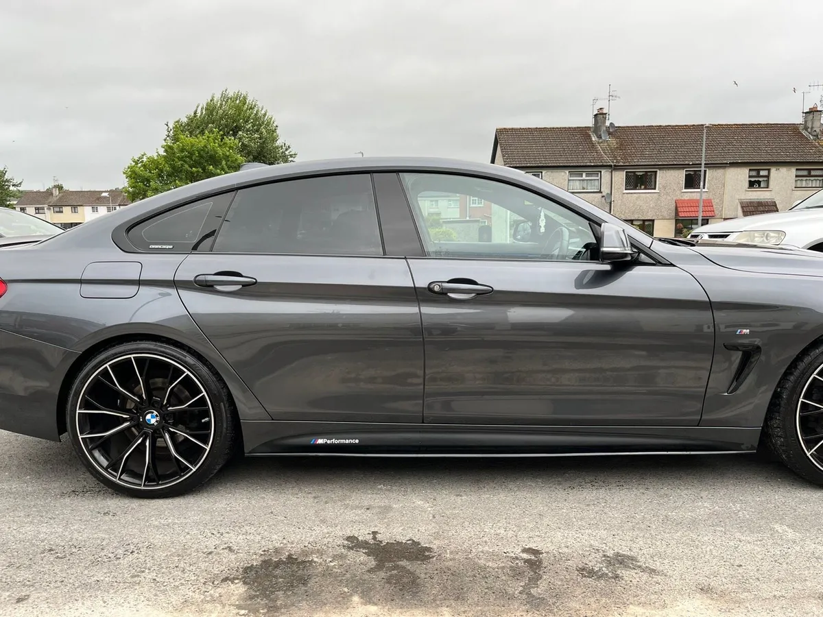 Bmw 420d *SUNROOF* - Image 2