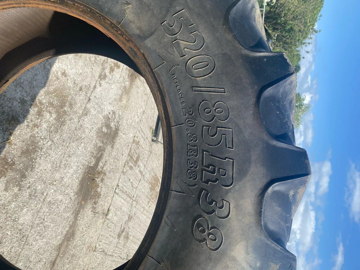 4 Used Tractor Tyres - Image 3