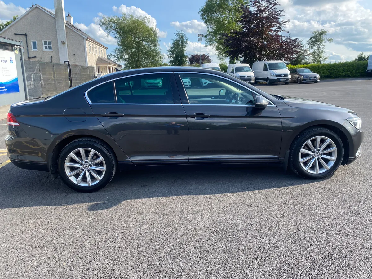 VOLKSWAGEN PASSAT SE BUSINESS 2.0 TDI 2017 (172) - Image 4