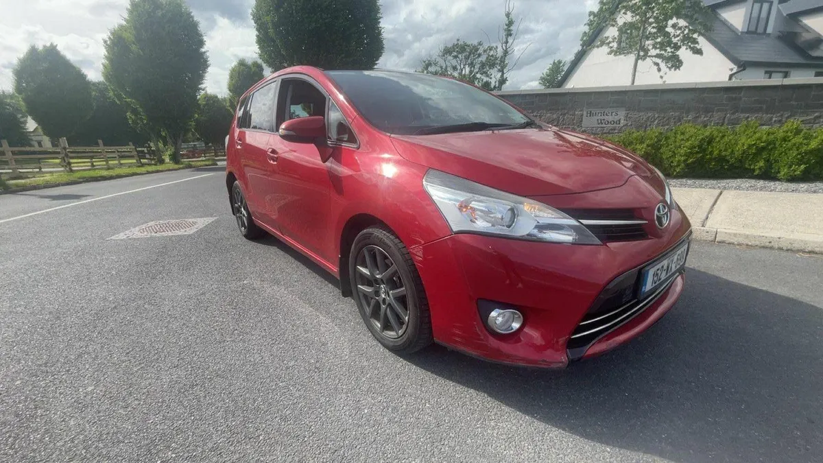 Toyota Verso 7 seater diesel 2015 - Image 1