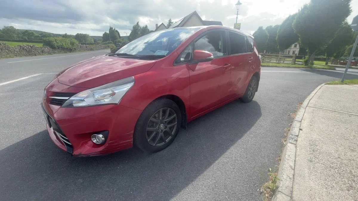 Toyota Verso 7 seater diesel 2015 - Image 3