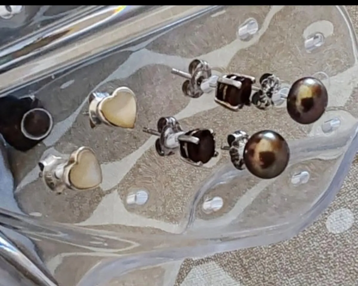 3 pr sterling silver stud earrings - Image 1