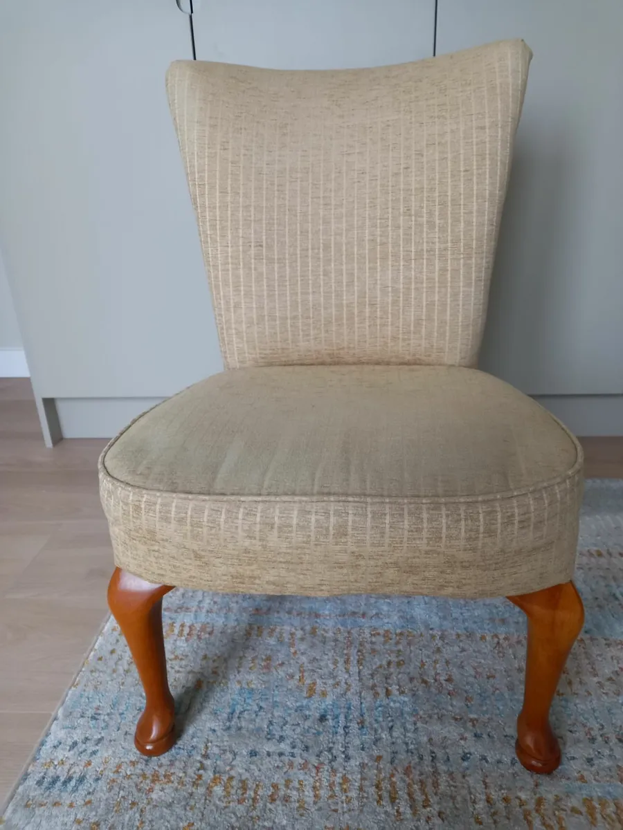 Occasional/BedroomChair - Image 1