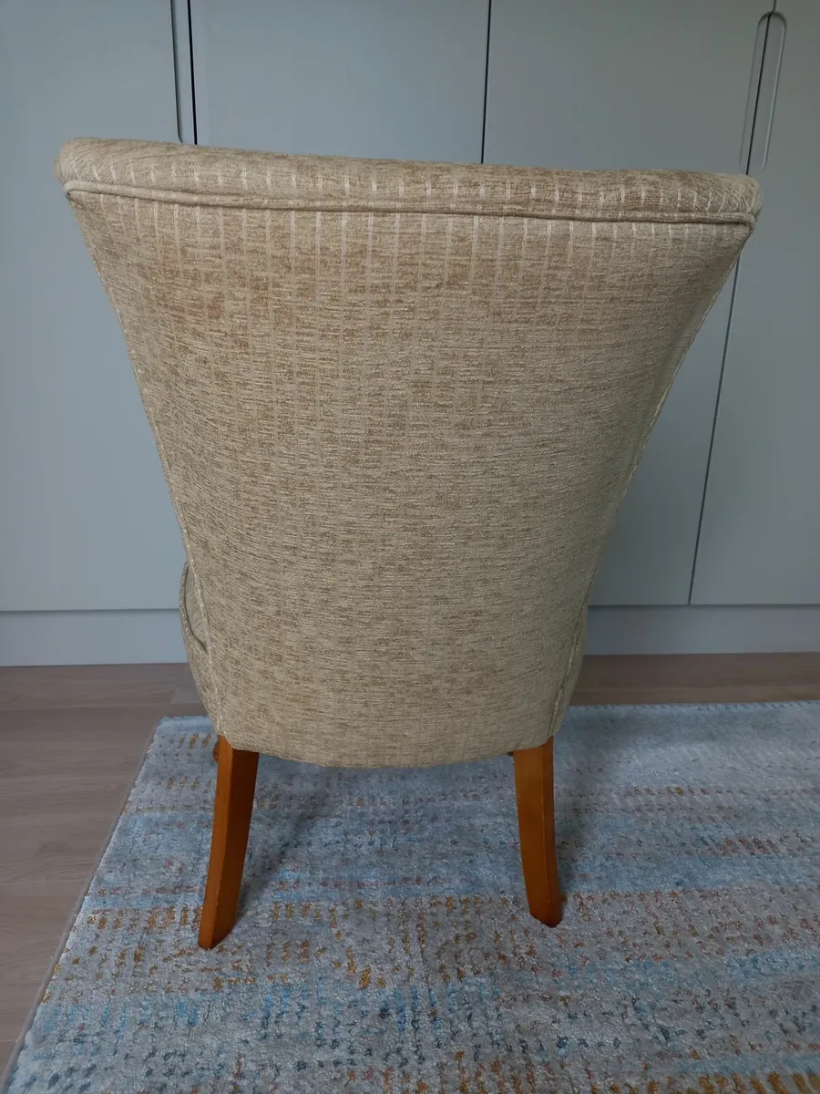 Occasional/BedroomChair - Image 2