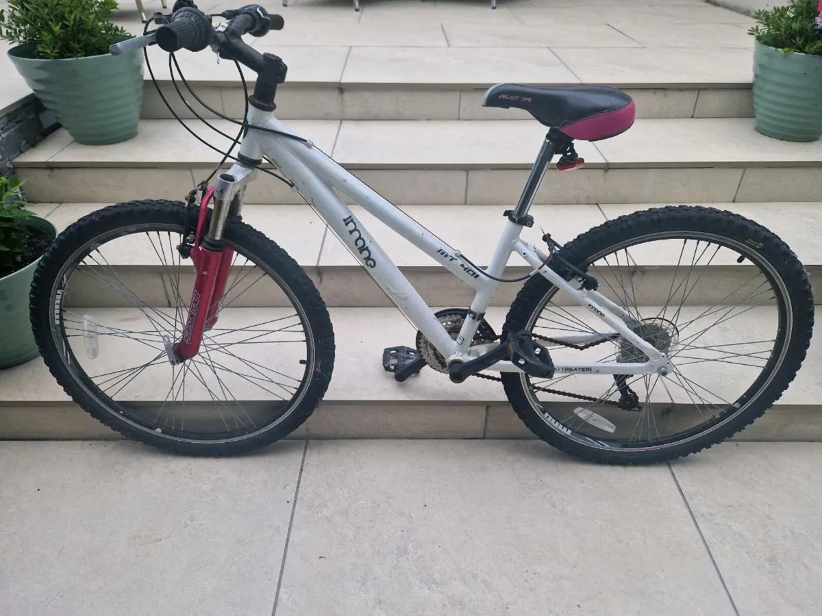 Ladies Bicycles x 2 - Image 1