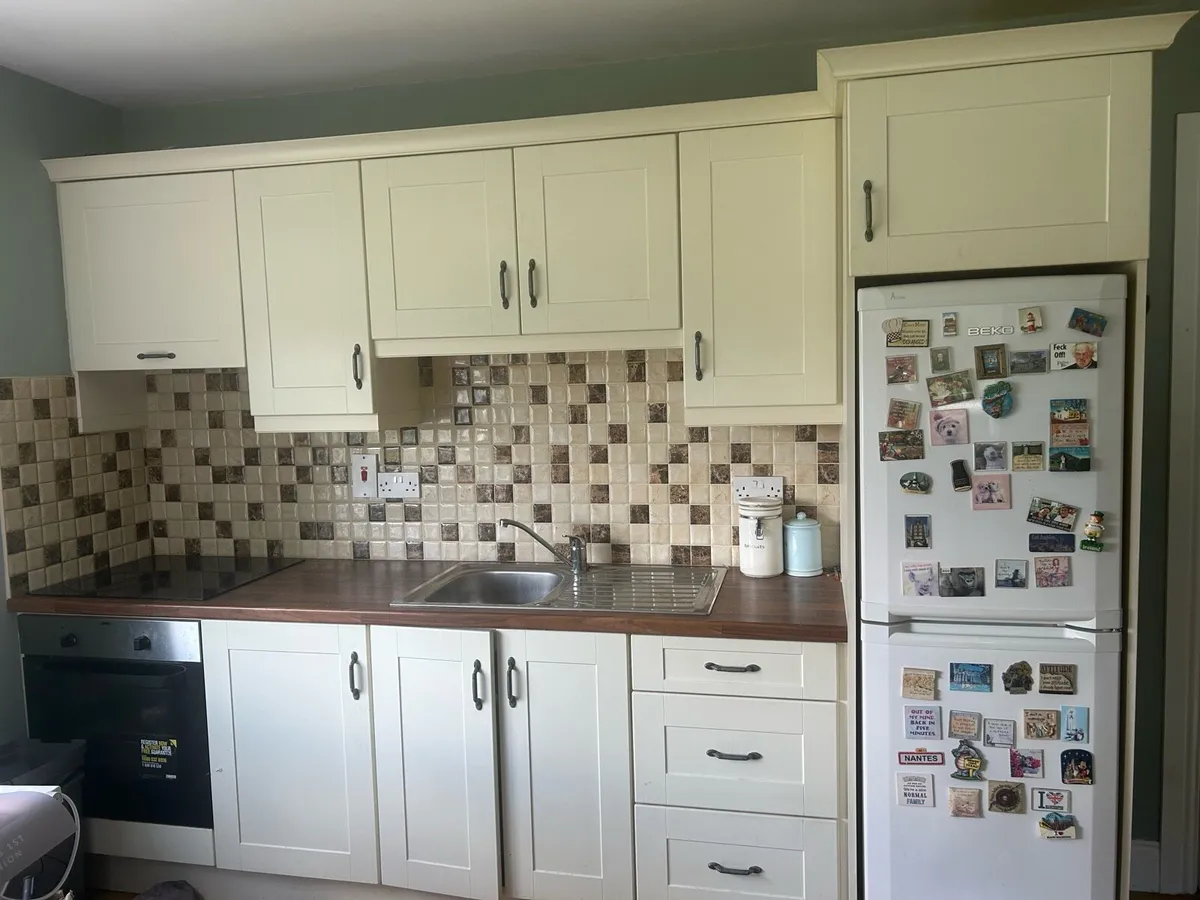 Modern kitchen - Image 2