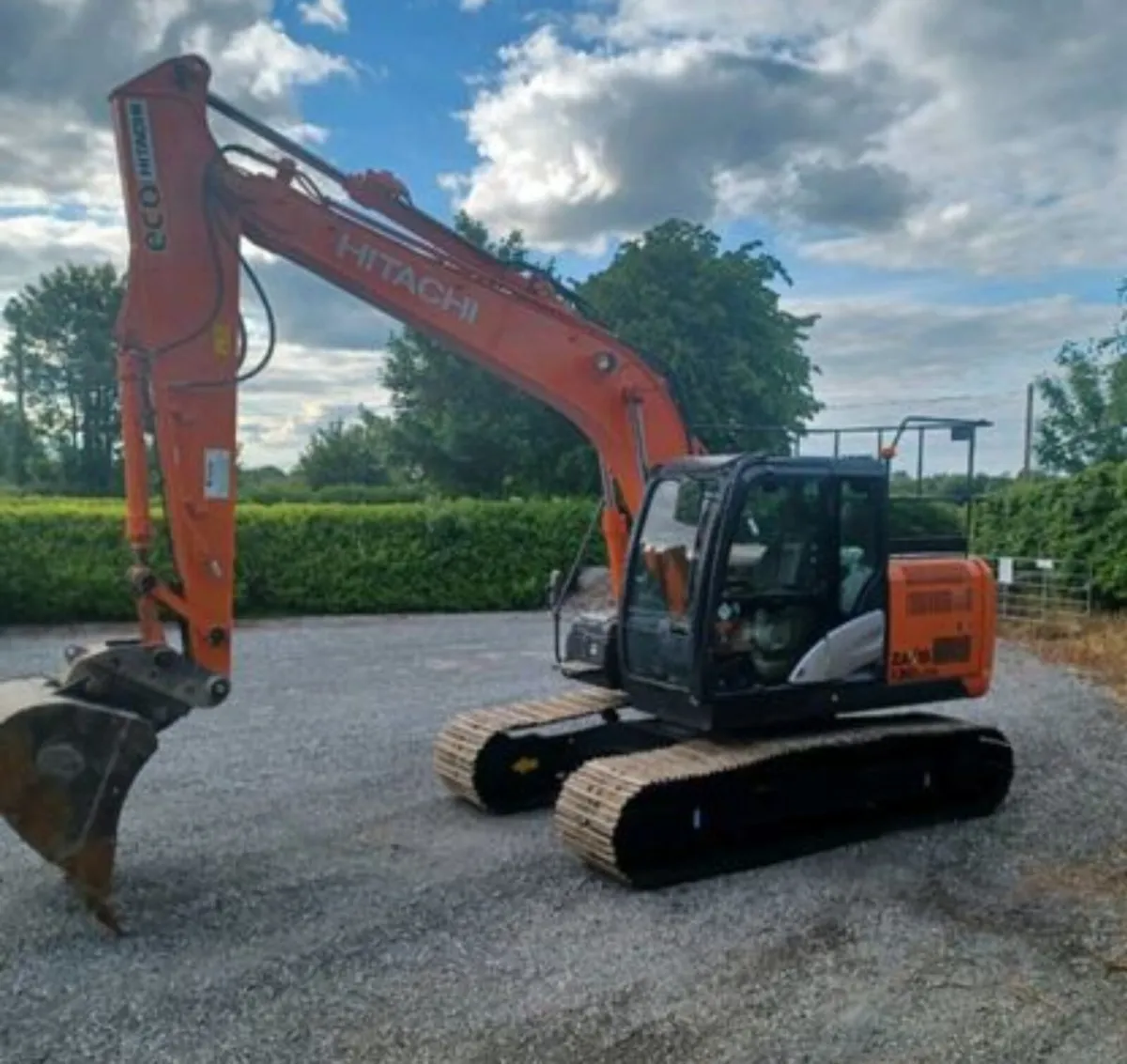 Digger for self drive hire - Image 1