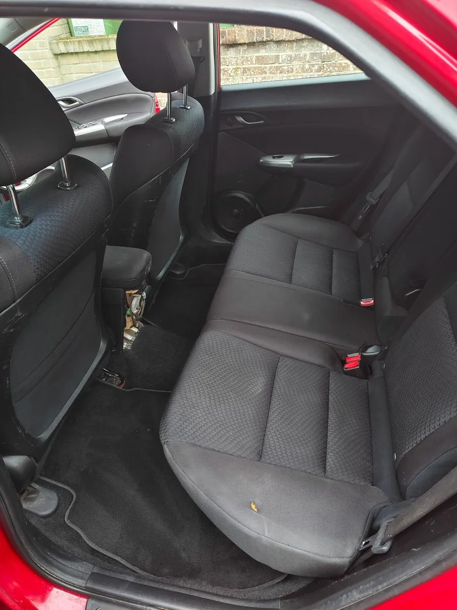 Honda Civic 2010 - Image 3