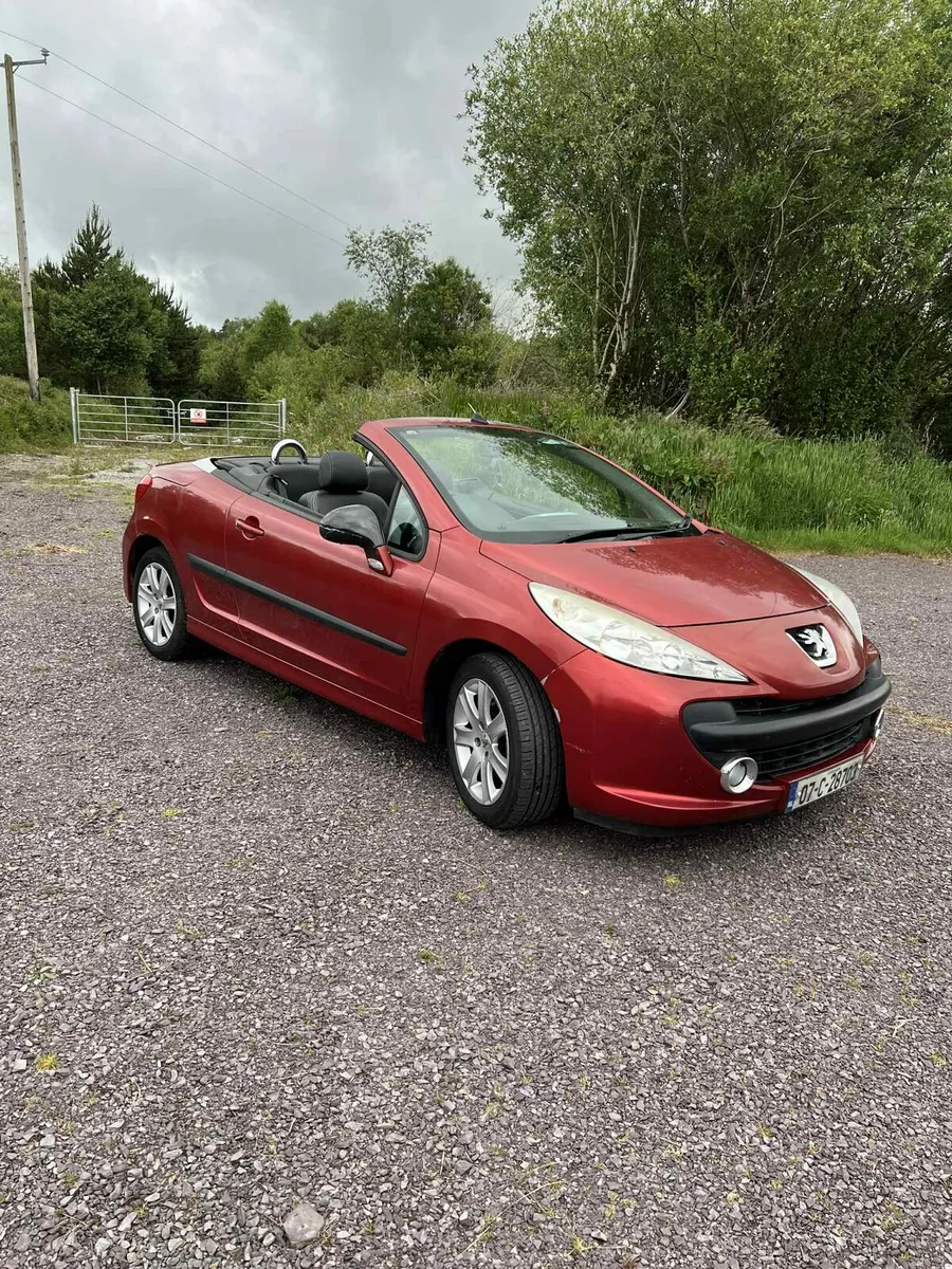 Peugeot 207 CC convertible - Image 1