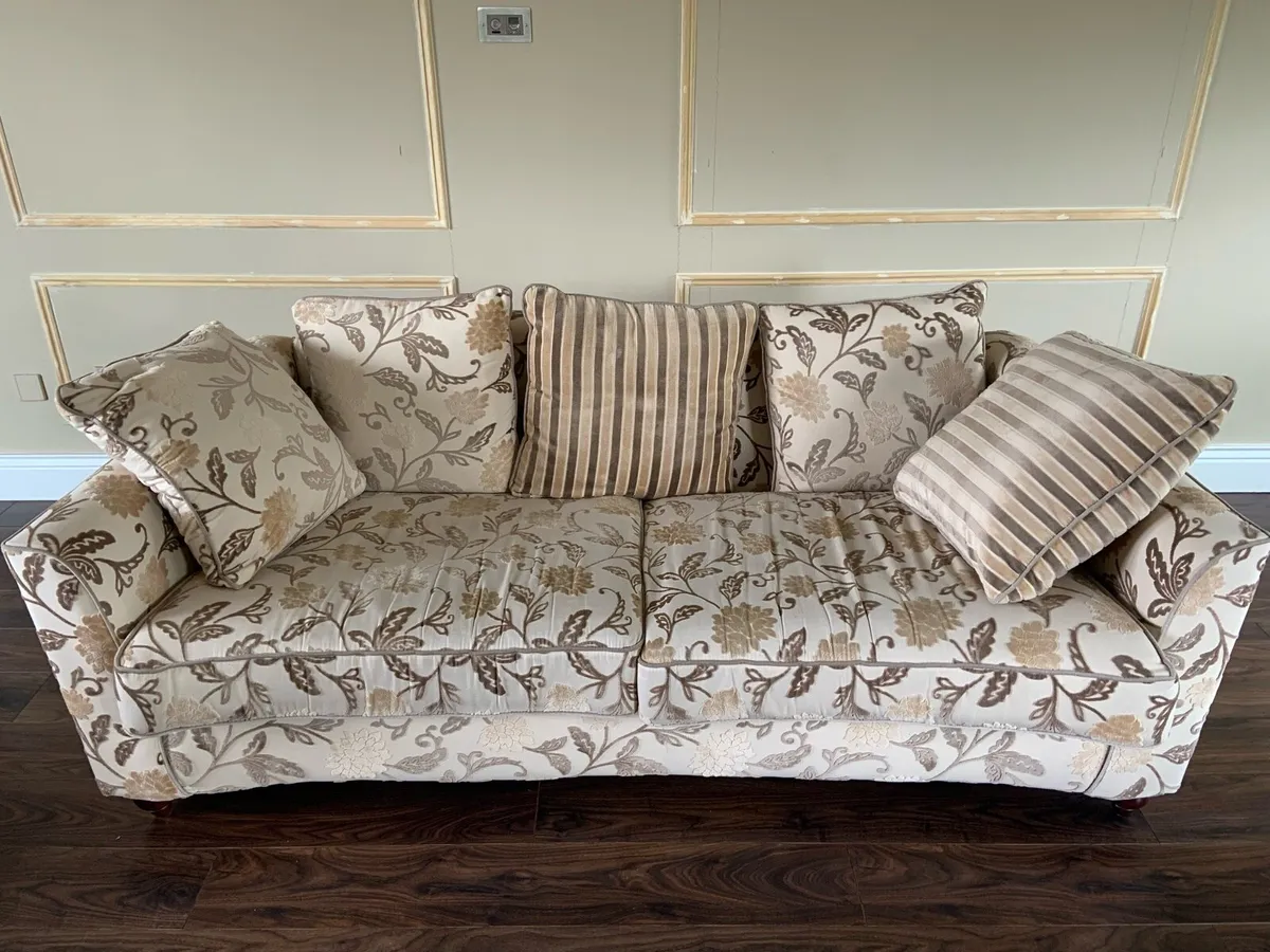 Sofa : 3 piece + footstool - Image 1