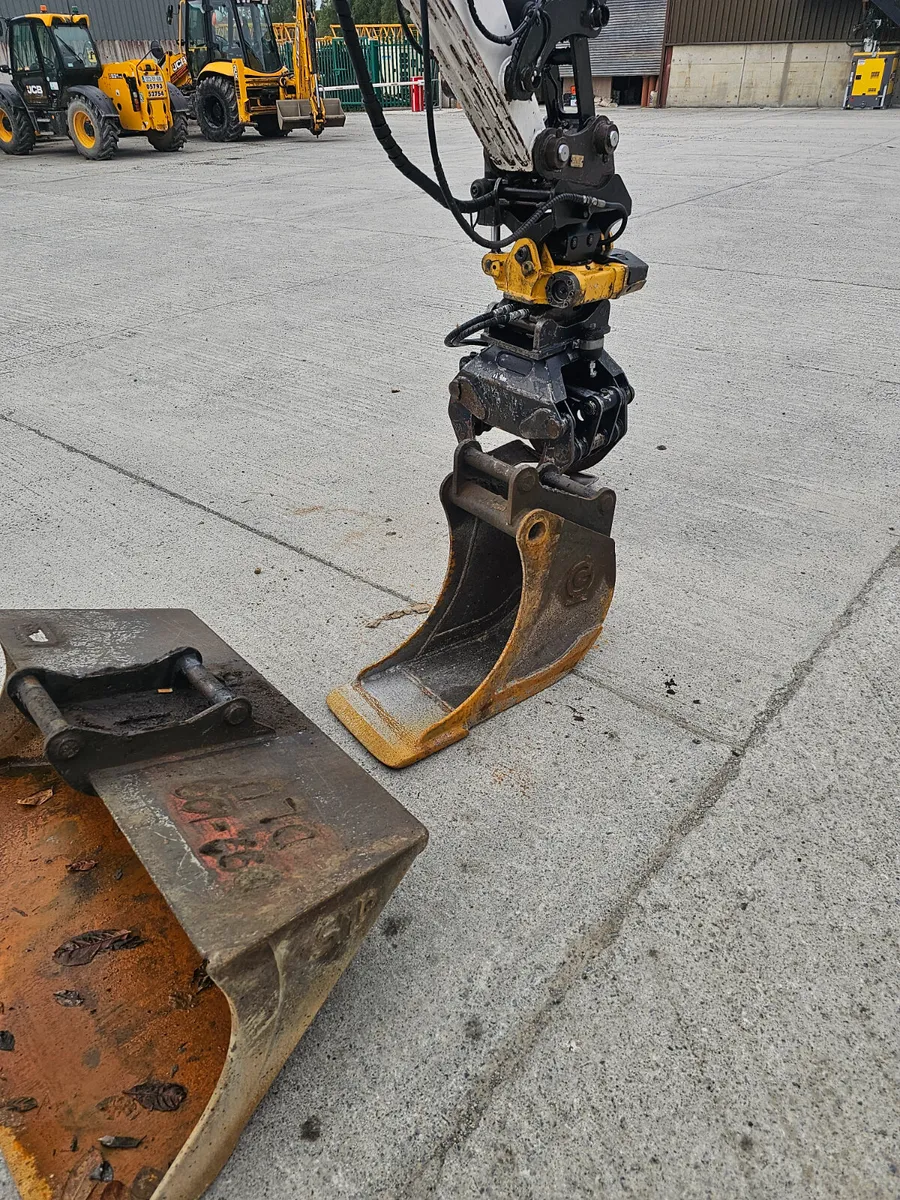 BOBCAT E55W  with Engcon - Image 4