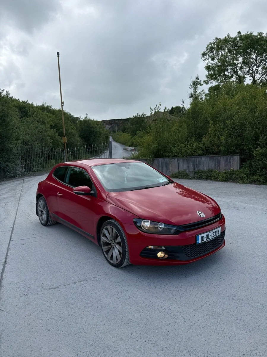 2.0 TDI Volkswagen Scirocco - Image 2