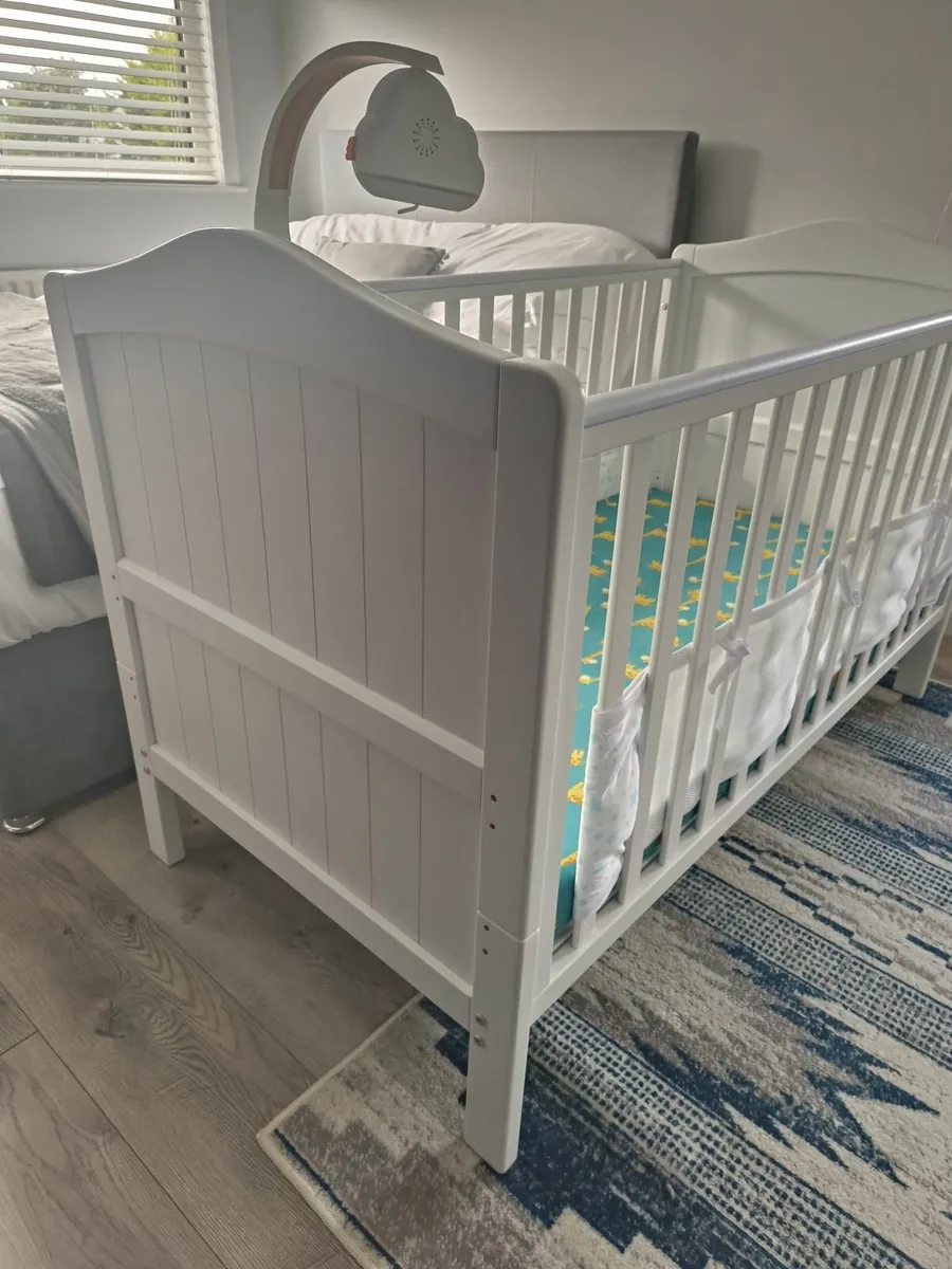 Cot bed - Image 2