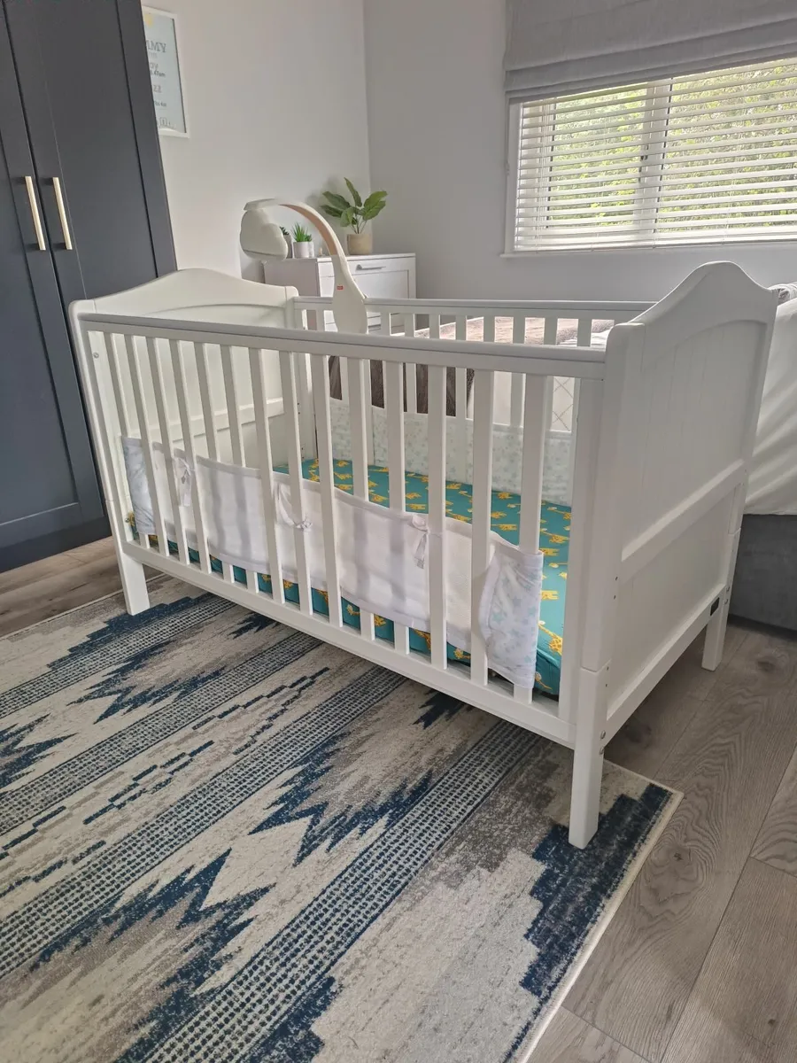 Nursery furniture - Image 1