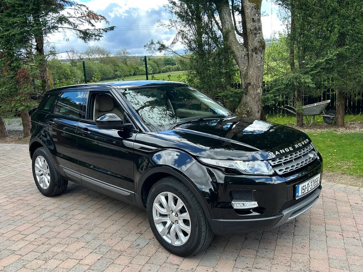 15 Range Rover Evoque 2.2D Automatic Full SH - Image 1