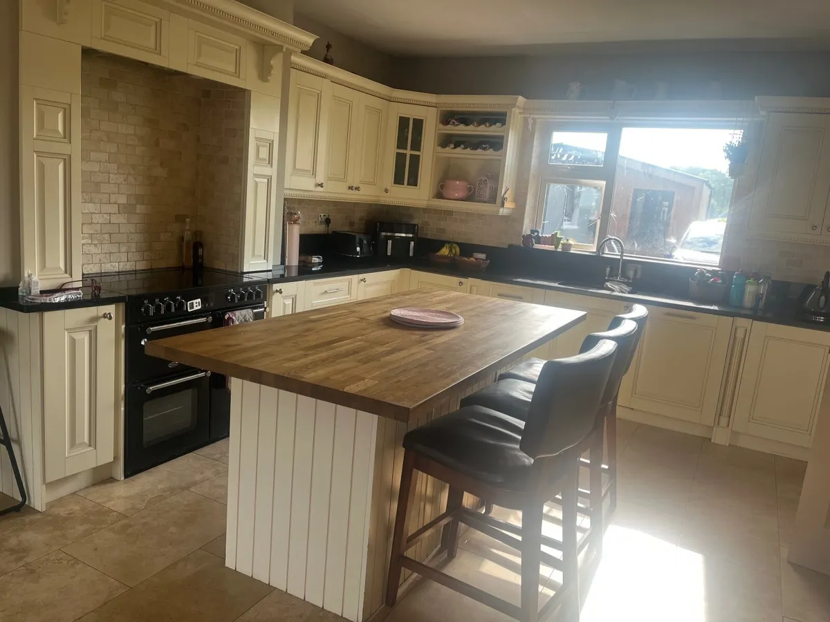 Kitchen - Image 2