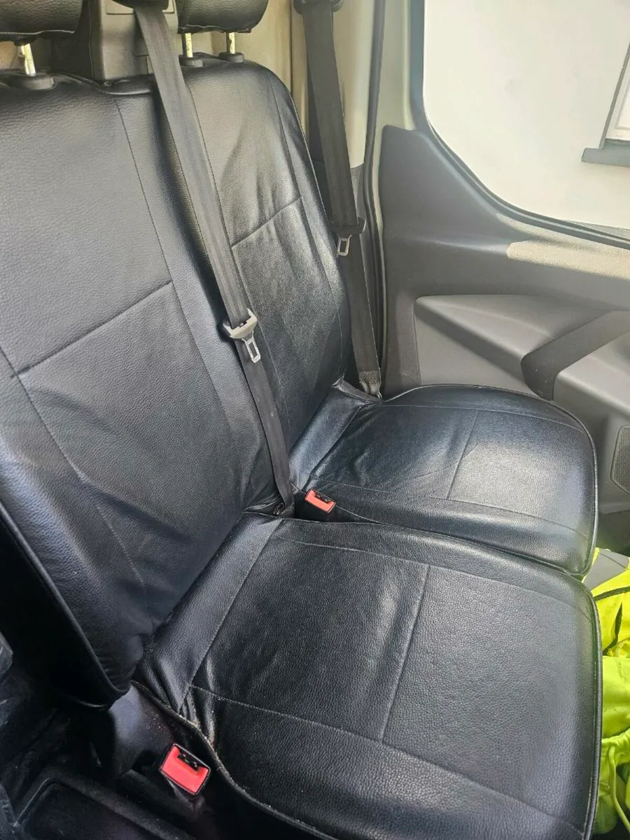 Ford Transit - Image 2
