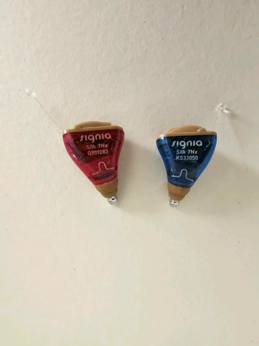 For Sale: Signia Siemens Silk 7Px CIC Digital Hear - Image 1