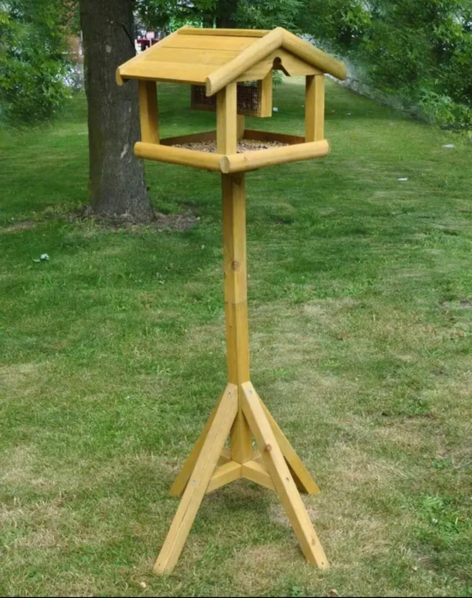 NEW Bird Table with Built In Feeder - Image 2