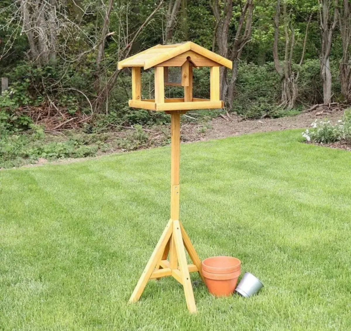 NEW Bird Table with Built In Feeder - Image 1