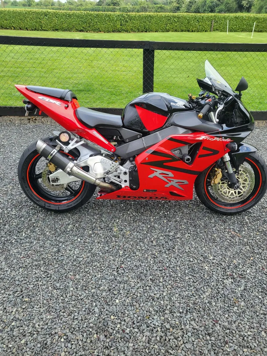 Honda CBR 1000RR - Image 1