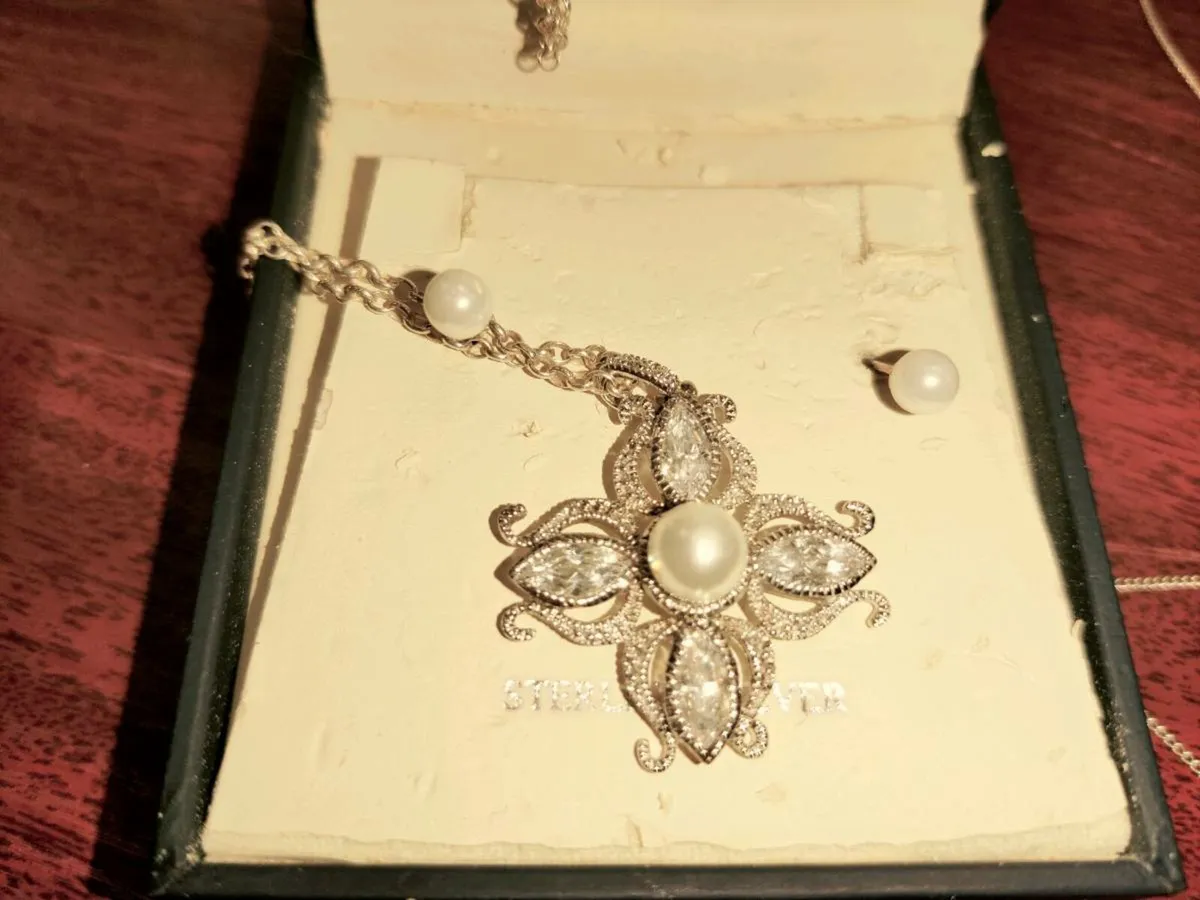 MATCHING PEARLS, 925 Silver 24"Jewellery Set ! - Image 4