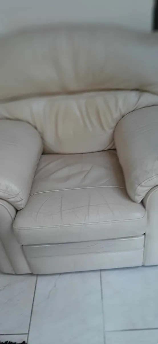 Suite Furniture - Image 2