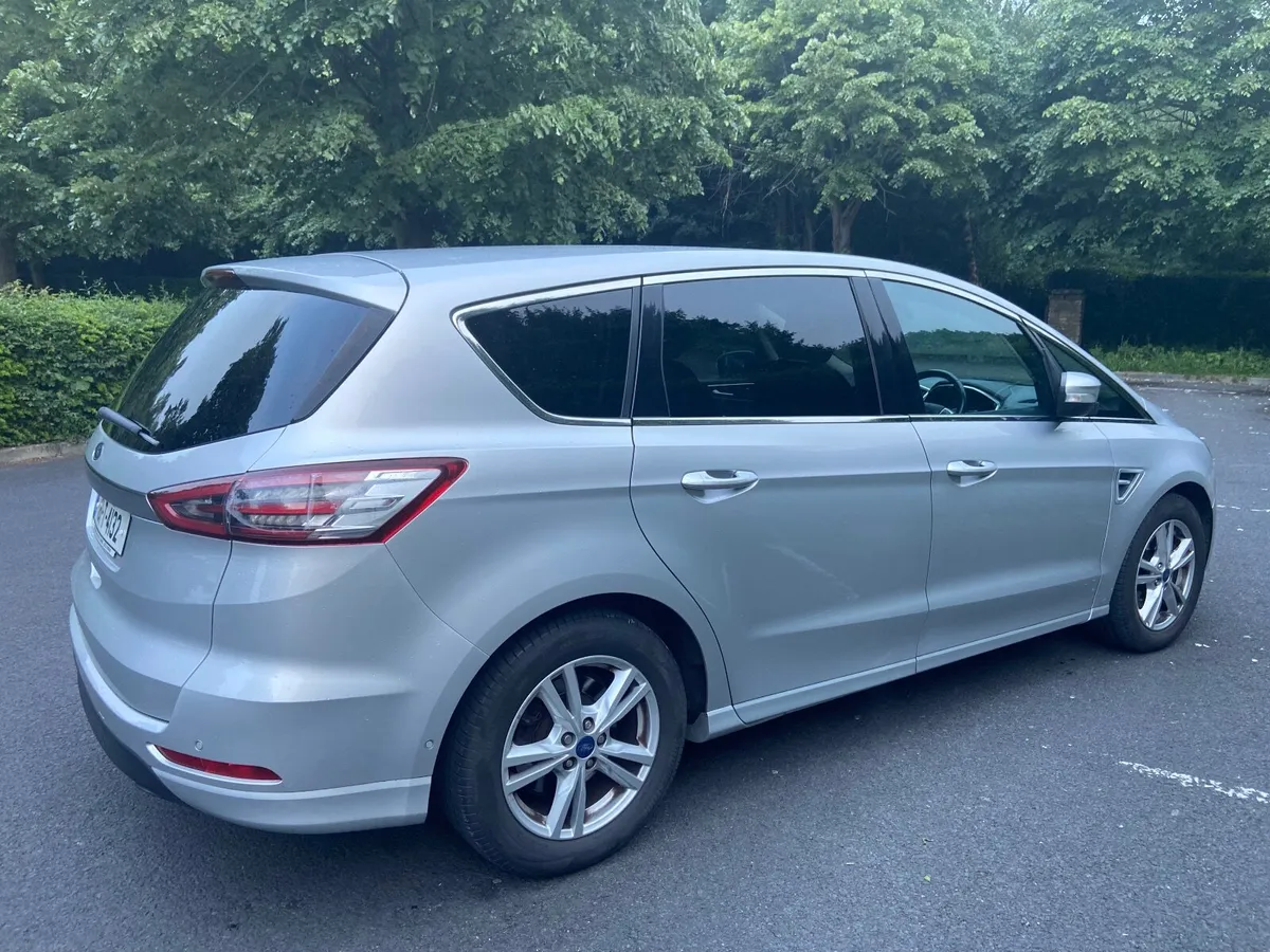 Ford S-Max 2016 - Image 1