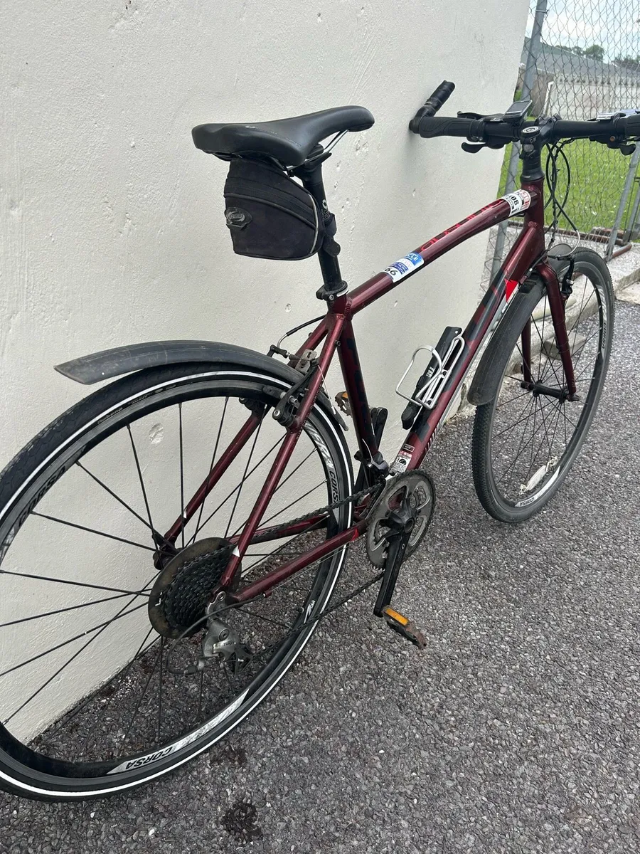 Fuji Absolute Road Bike - Image 3
