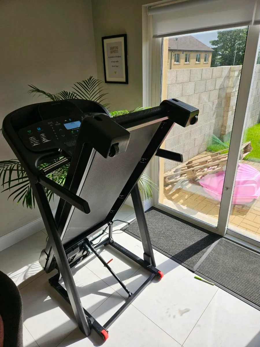 Treadmill - Image 3