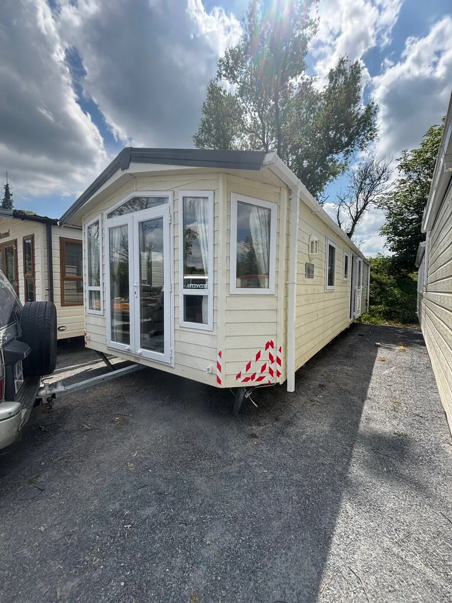Mobile home - Image 1