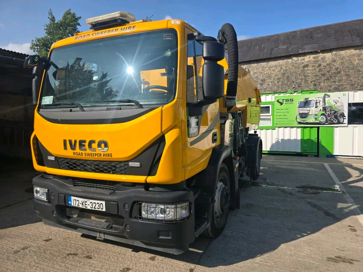 Road sweeper Roadsweeper - Image 1